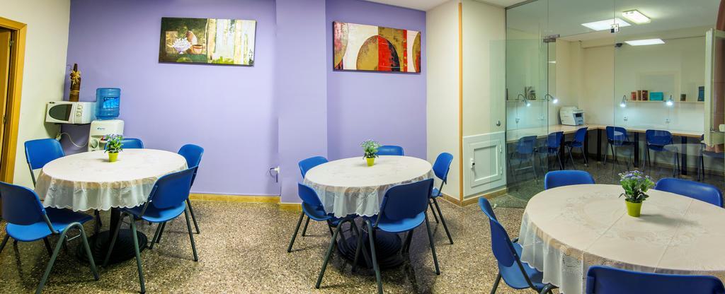 Vandrerhjem Residencia Sants *